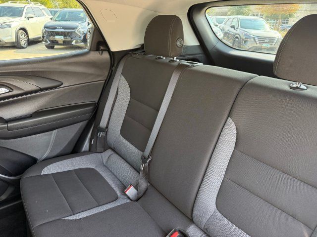 Used 2025 Chevrolet TrailBlazer LT FWD image 27