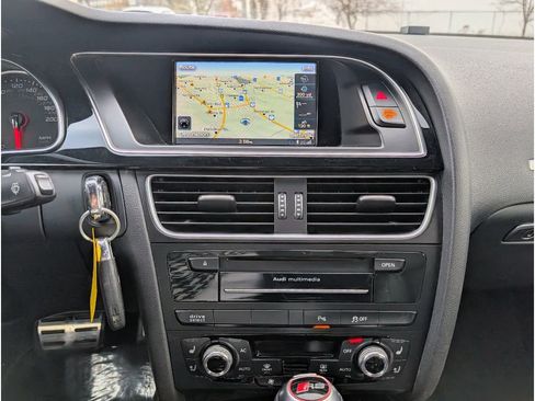 Used 2014 Audi RS 5 Cabriolet image 26