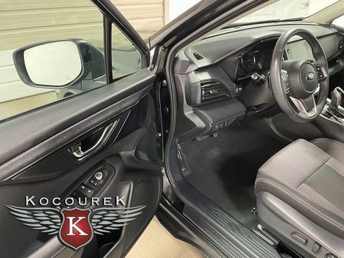 Used 2023 Subaru Outback Premium AWD/4WD image 10