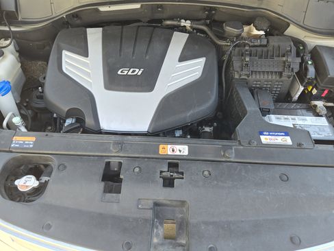 Used 2016 Hyundai Santa Fe SE w/ Option Group 02 image 32