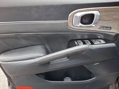 Certified 2023 Kia Sorento SX Prestige image 14