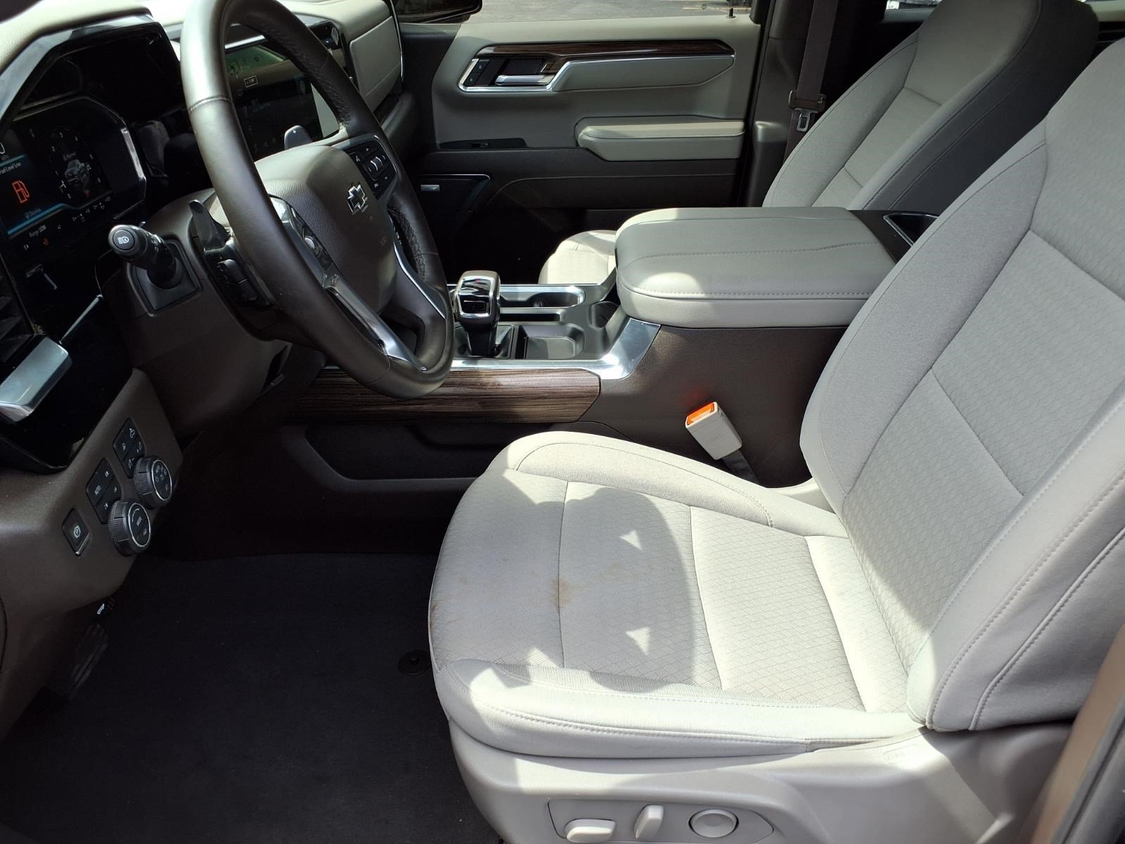 Used 2024 Chevrolet Silverado 1500 RST w/ Convenience Package II AWD/4WD image 13