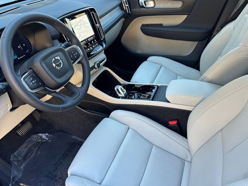 New 2026 Volvo XC40 B5 Plus w/ Protection Package Premier image 8