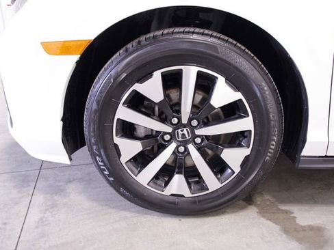 Certified 2025 Honda Odyssey EX-L image 11