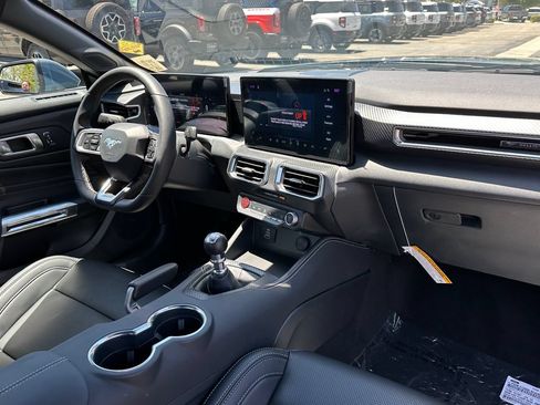 New 2026 Ford Mustang GT Premium w/ GT Performance Package RWD image 15