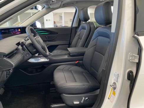 New 2026 Lincoln Nautilus Premier w/ Equipment Group 102A image 15