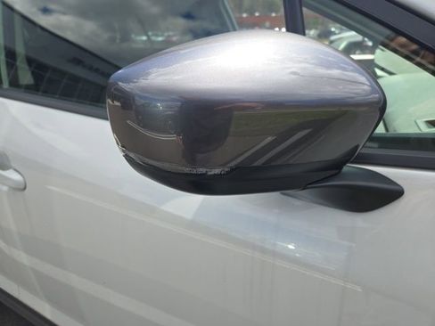 Used 2024 Subaru Crosstrek 2.0i Premium image 4