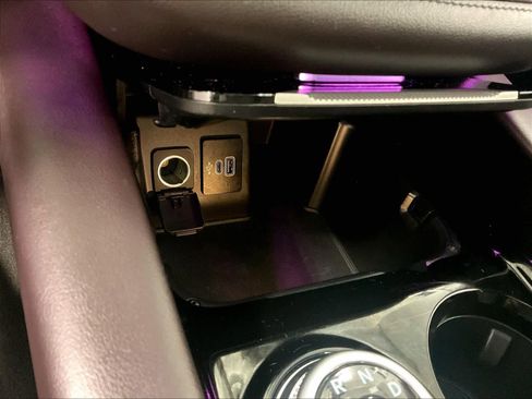 Used 2025 Ford Explorer Platinum w/ LUX Leather Package image 28