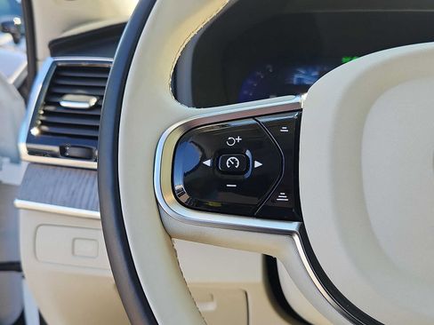 Certified 2024 Volvo XC90 B6 Ultimate w/ Protection Package AWD/4WD image 20