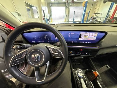 Used 2024 Buick Envision Avenir AWD/4WD image 5
