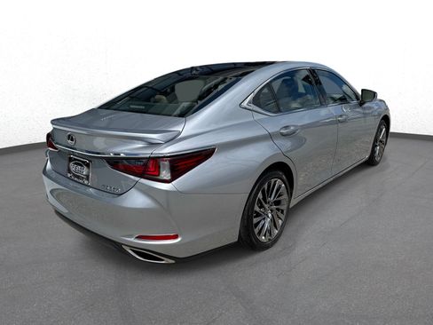 Used 2024 Lexus ES 350 Ultra Luxury w/ Accessory Package (Z2) FWD image 3