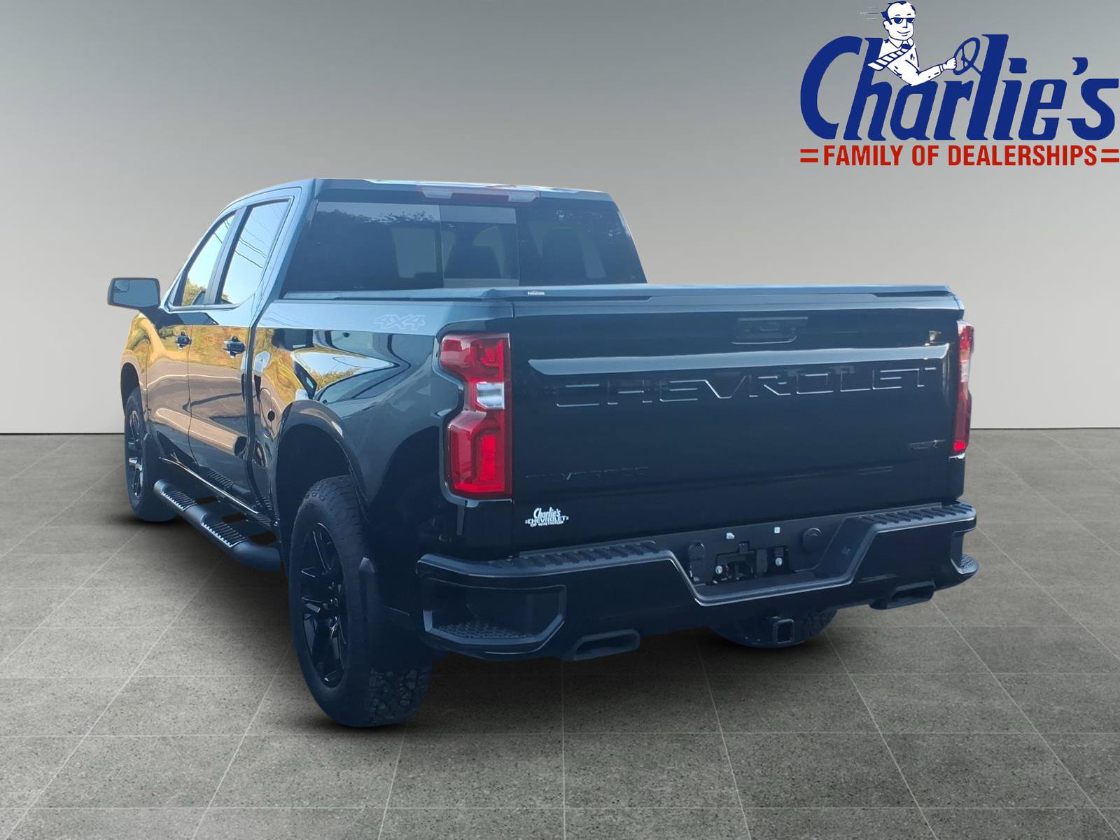 New 2026 Chevrolet Silverado 1500 RST w/ Dark Appearance Package AWD/4WD image 5