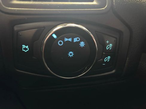 Used 2014 Ford Focus SE image 17