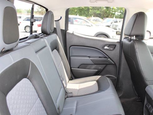 Used 2017 Chevrolet Colorado Z71 AWD/4WD image 19