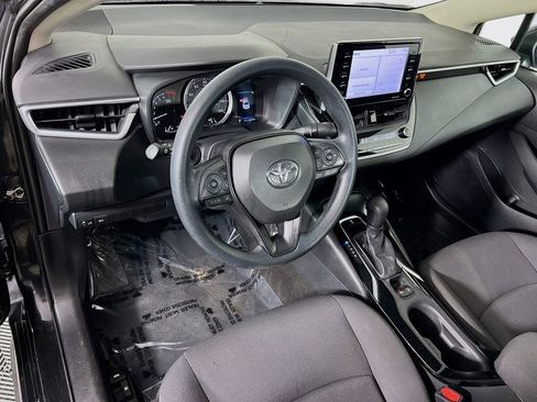 Used 2021 Toyota Corolla LE FWD image 9