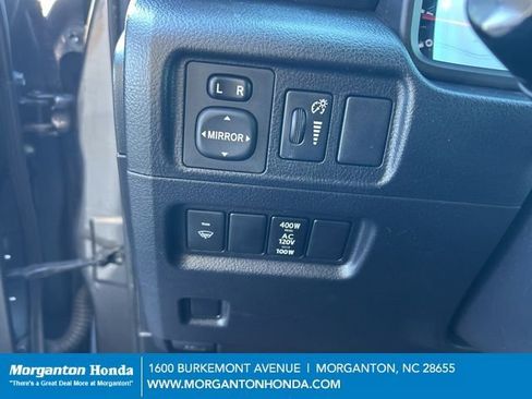 Used 2017 Toyota 4Runner TRD Off-Road image 18