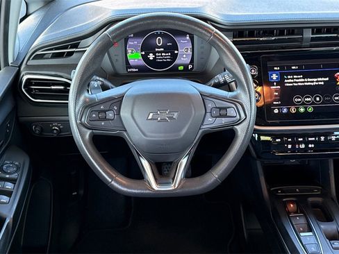 Used 2023 Chevrolet Bolt LT image 19