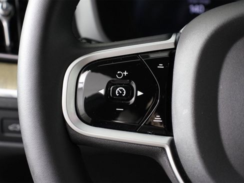 Used 2026 Volvo XC60 B5 Plus w/ Protection Package Premier image 10