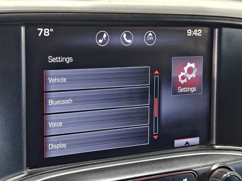 Used 2014 GMC Sierra 1500 SLT w/ SLT Crew Cab Value Package AWD/4WD image 37