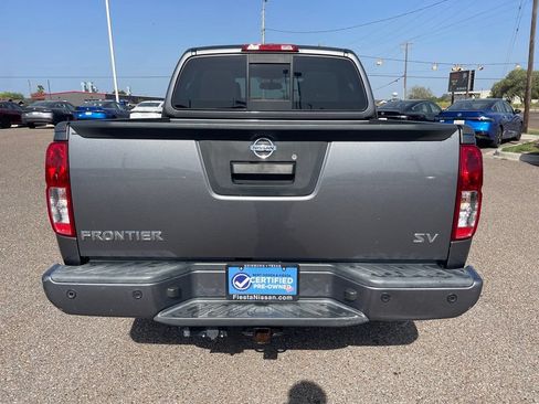 Used 2021 Nissan Frontier SV RWD image 6
