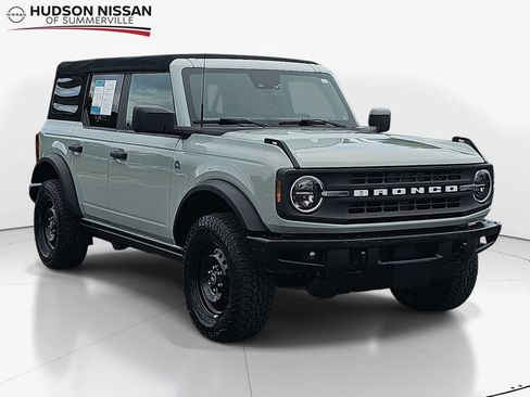 Used 2021 Ford Bronco Black Diamond AWD/4WD image 1