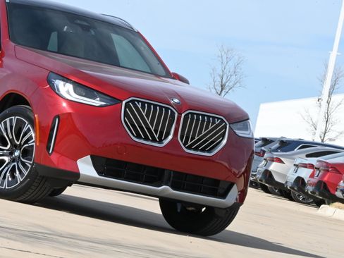 New 2026 BMW X3 xDrive30 image 3