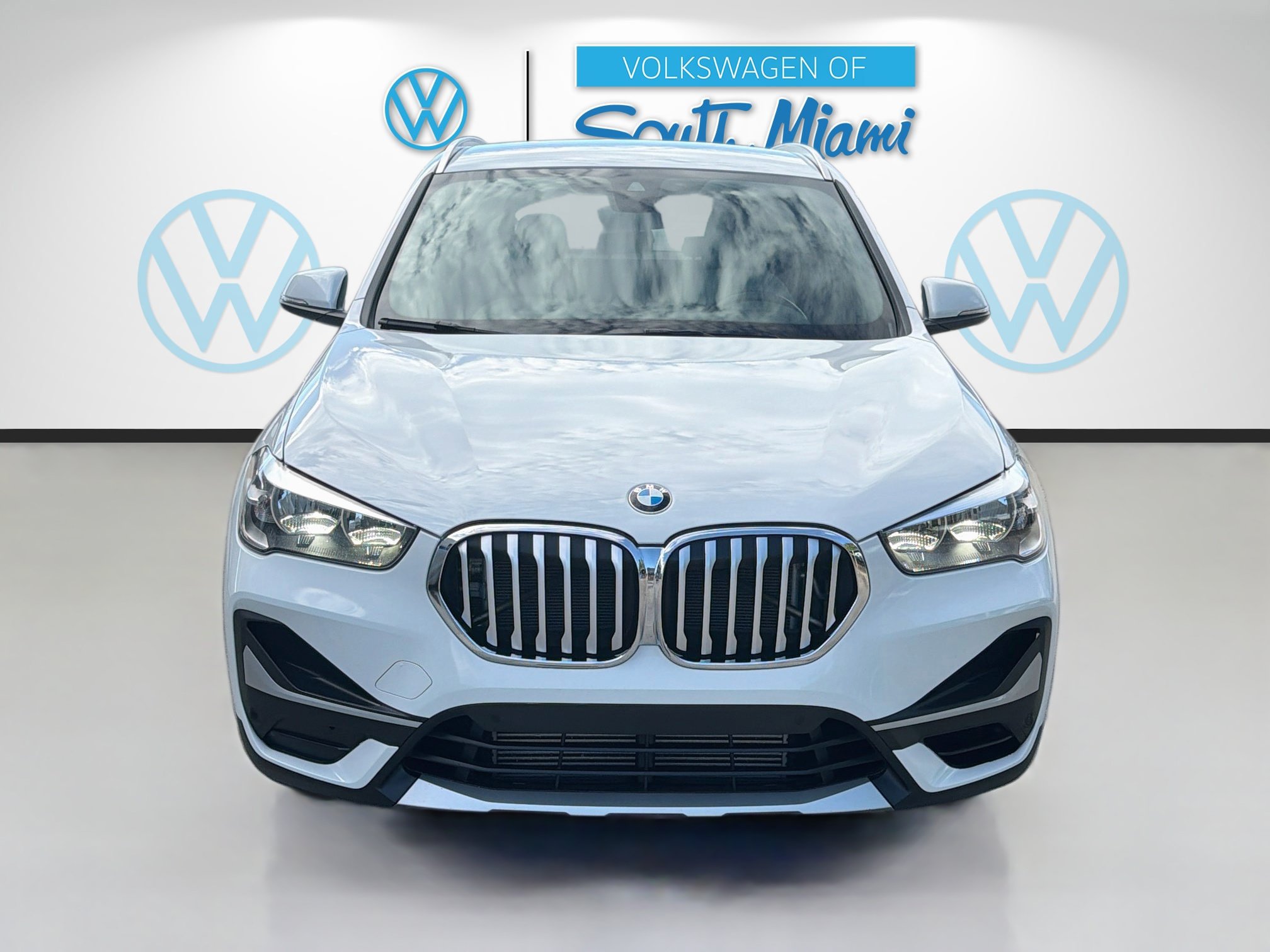 Used 2020 BMW X1 xDrive28i AWD/4WD image 2