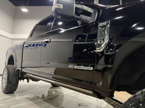 Used 2017 Ford F250 Platinum w/ Platinum Ultimate Package image 11