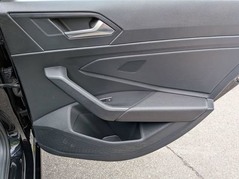 Used 2024 Volkswagen Jetta SE w/ Panoramic Sunroof Package FWD image 32