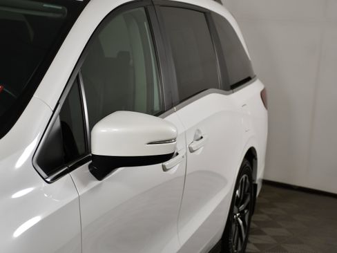 Certified 2025 Honda Odyssey EX-L image 13