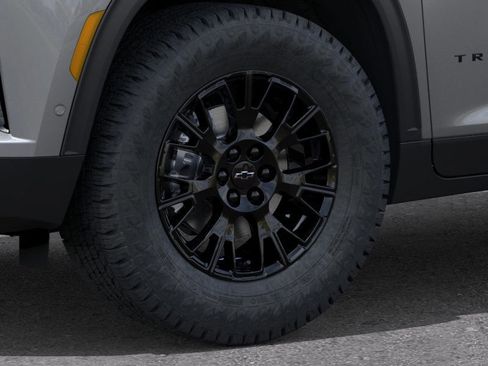 New 2026 Chevrolet Traverse Z71 w/ Enhanced Driving Package image 9