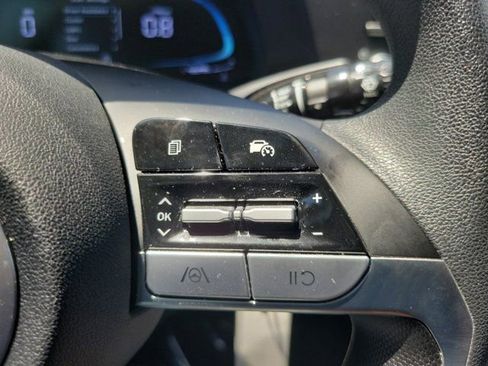 Used 2026 Hyundai Elantra SE image 21