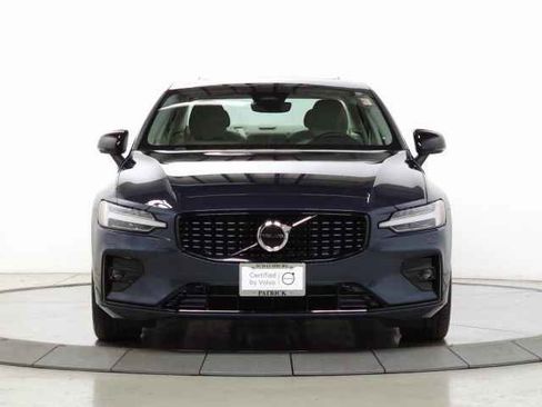Used 2023 Volvo S60 B5 Core w/ Climate Package image 2