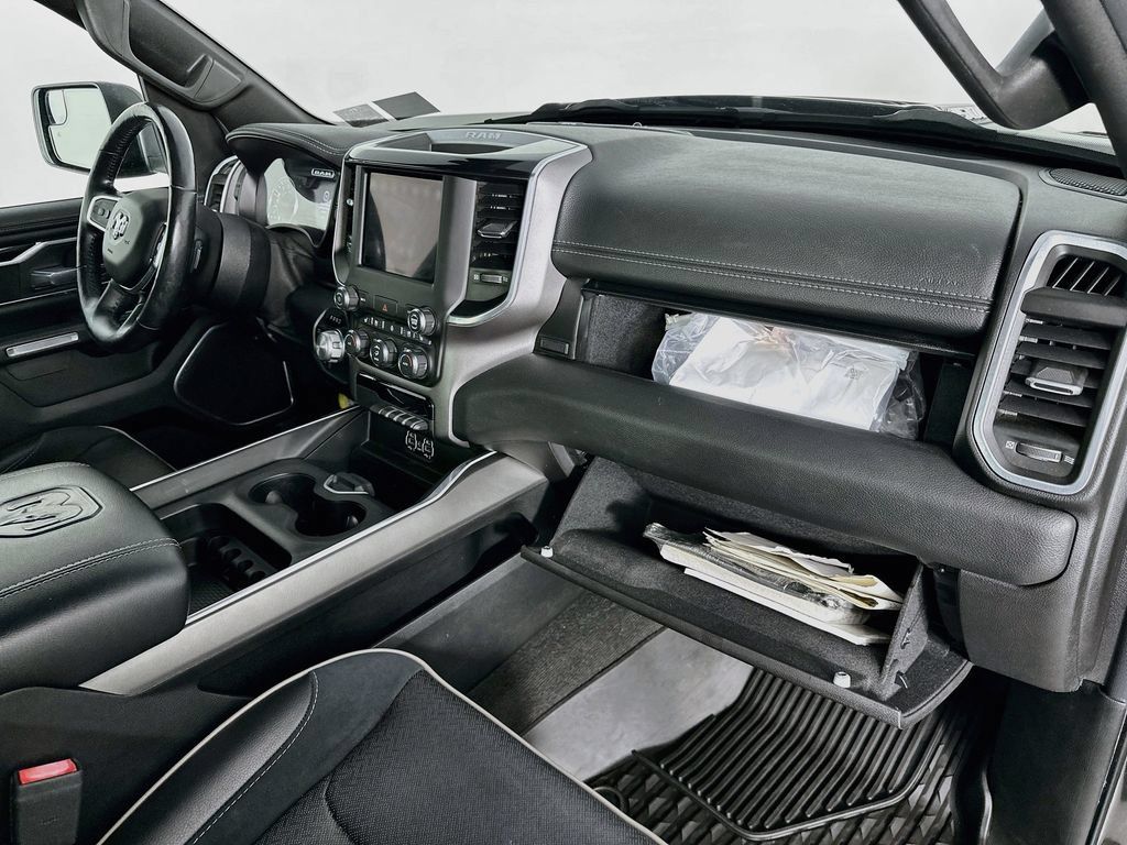 Used 2020 RAM 1500 Laramie w/ Sport Appearance Package AWD/4WD image 31