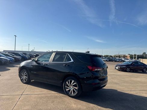 Used 2023 Chevrolet Equinox LT FWD image 12