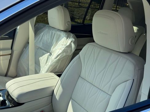 New 2026 Buick Enclave Avenir w/ Super Cruise Package image 16