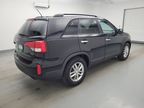 Used 2015 Kia Sorento LX FWD image 9