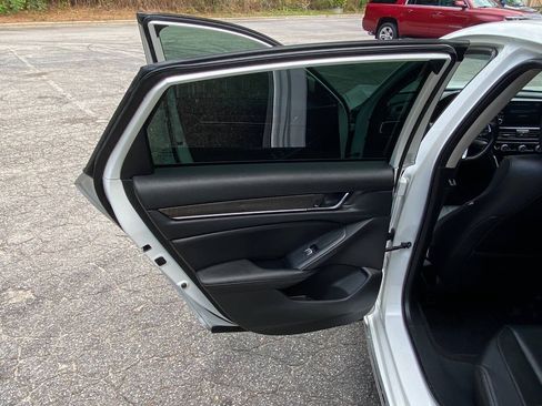 Used 2020 Honda Accord EX-L image 46