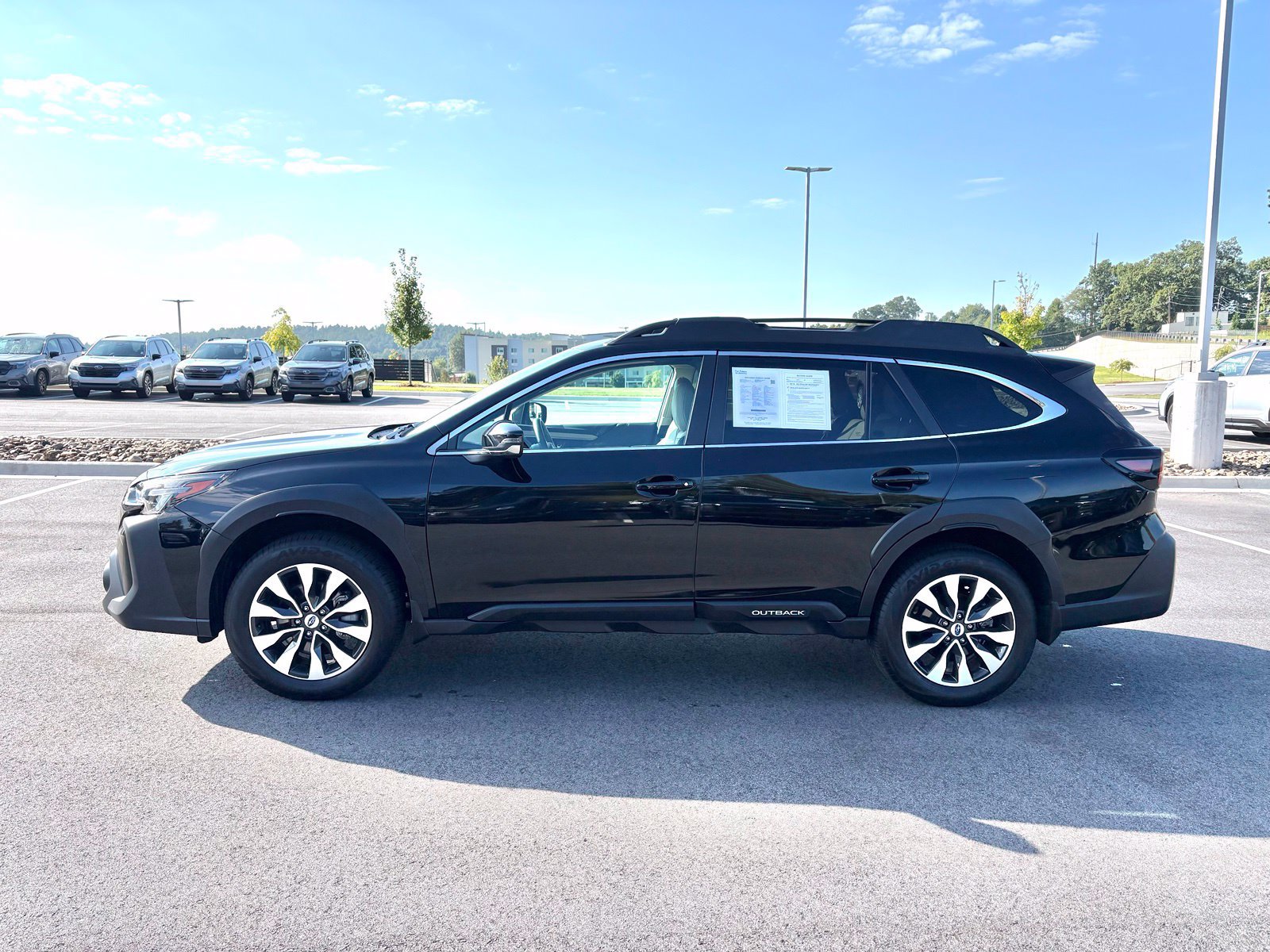Certified 2024 Subaru Outback Limited AWD/4WD image 4