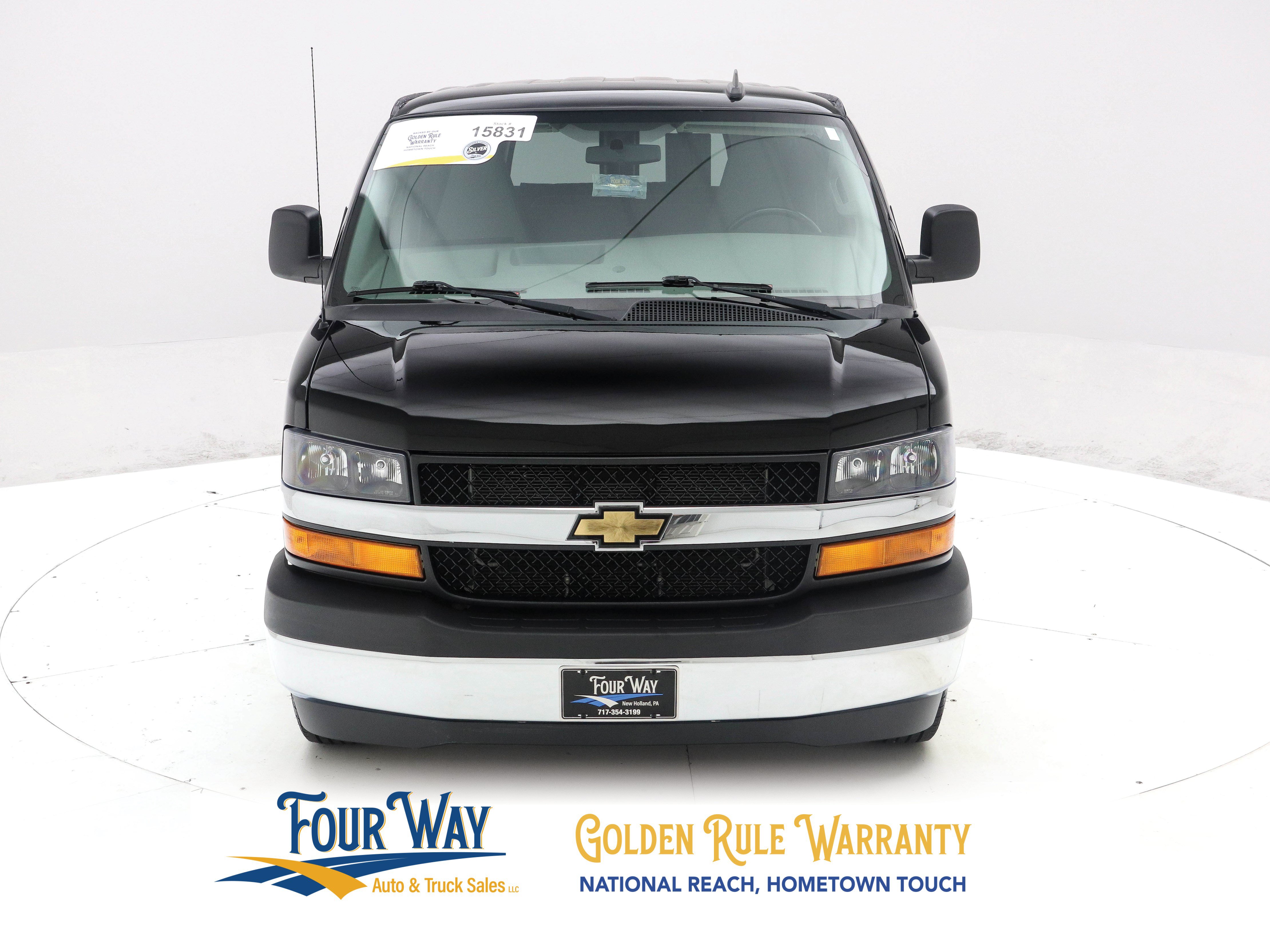 Used 2016 Chevrolet Express 2500 LS RWD image 9