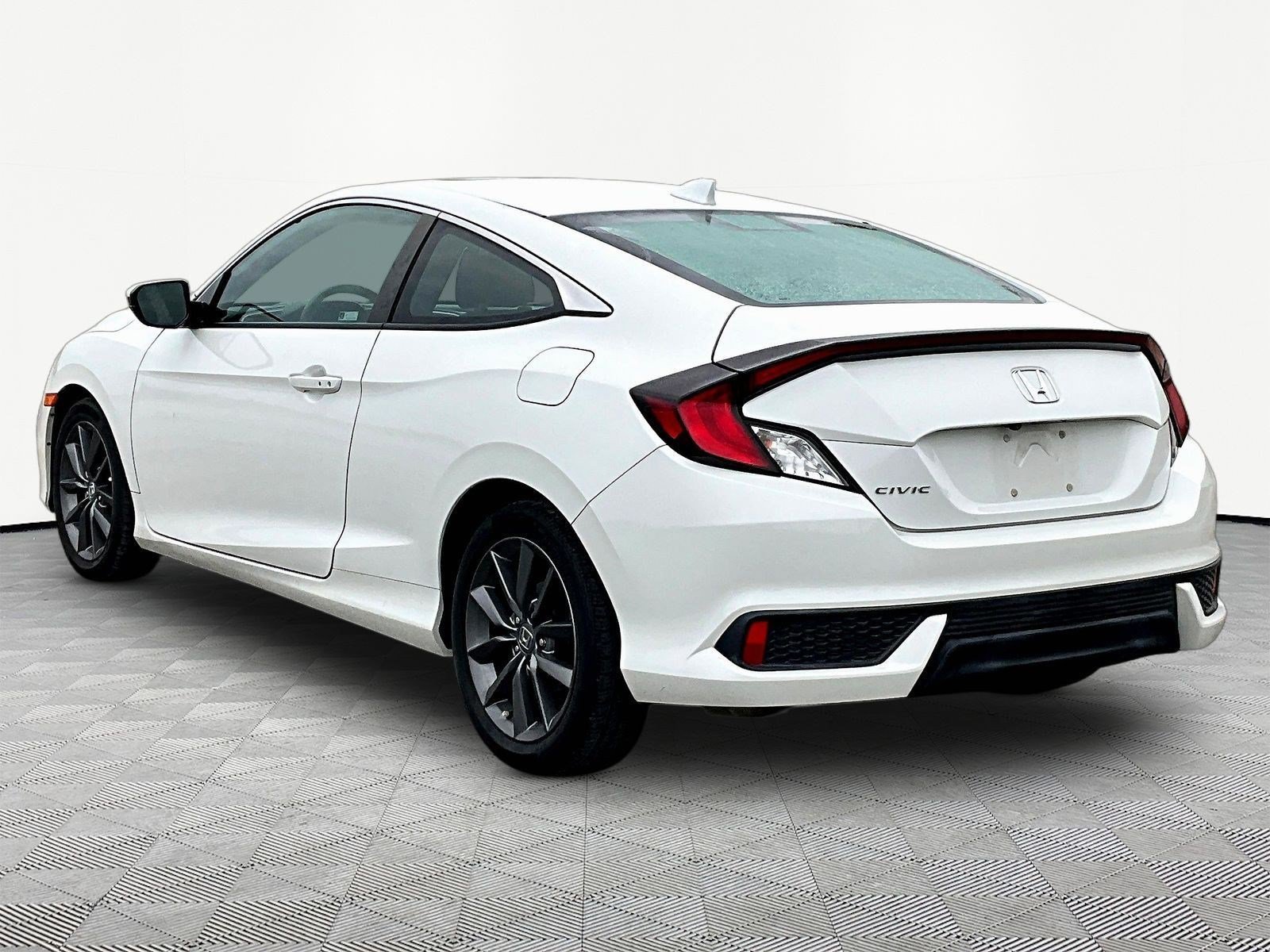 Used 2020 Honda Civic EX image 11