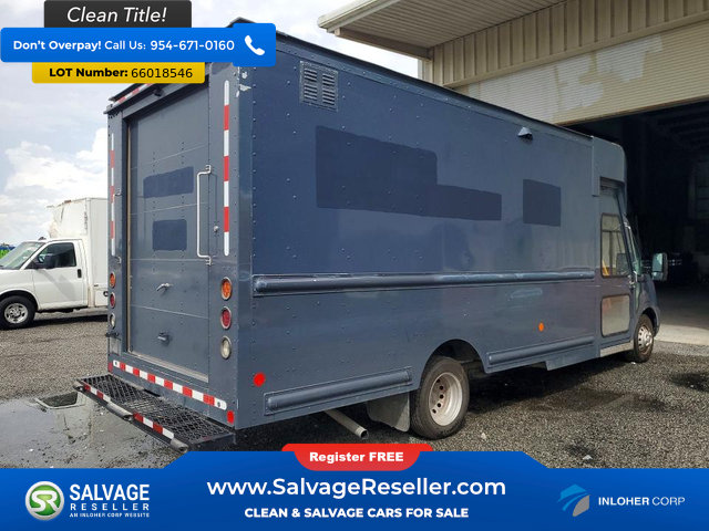 Used 2021 Ford Transit 350 DRW RWD image 4
