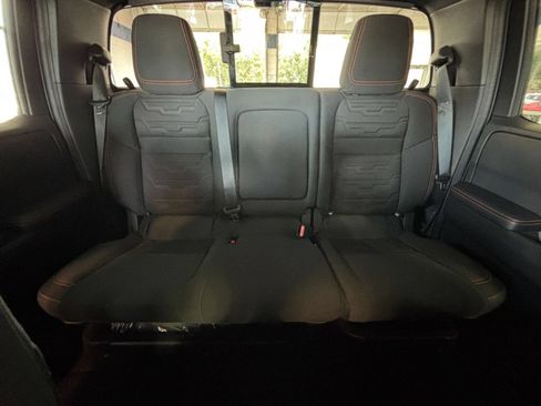 Used 2026 Nissan Frontier PRO-4X AWD/4WD image 39