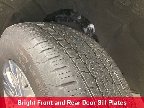 Used 2025 GMC Yukon Denali image 28