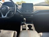 Used 2020 Nissan Altima 2.5 SR w/ Premium Package image 4
