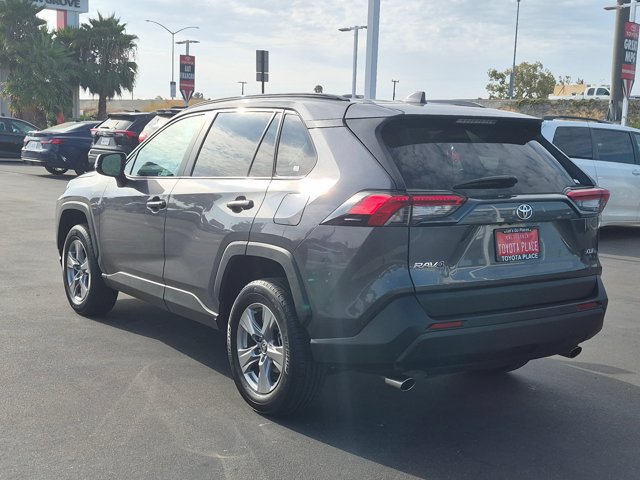 Used 2025 Toyota RAV4 XLE FWD image 11