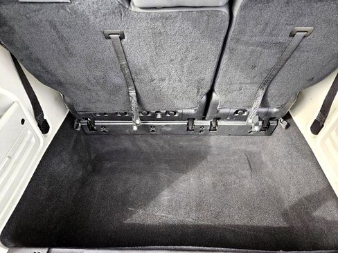 Used 2019 Dodge Grand Caravan SE w/ UConnect Hands-Free Group image 21