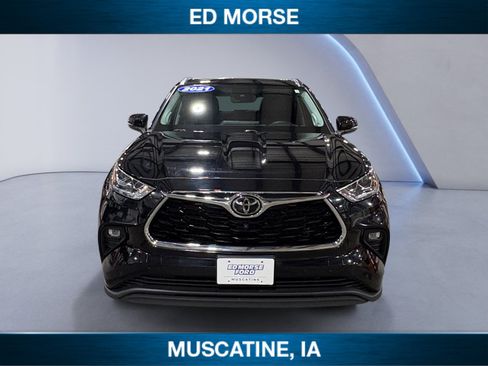 Used 2021 Toyota Highlander Limited AWD/4WD image 8