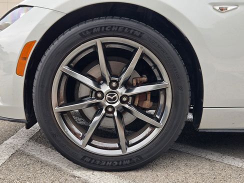 Used 2016 MAZDA MX-5 Miata Grand Touring RWD image 26