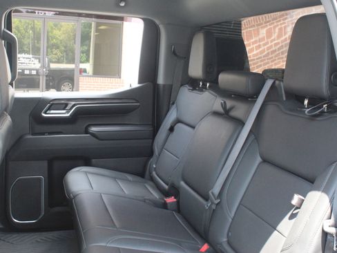 Used 2022 Chevrolet Silverado 1500 LTZ AWD/4WD image 30